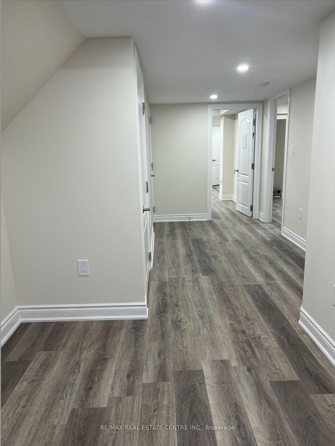 Photo 2 of Unit Unit A, 54 Mediterranean Crescent, Brampton, Bram West — HOMEH