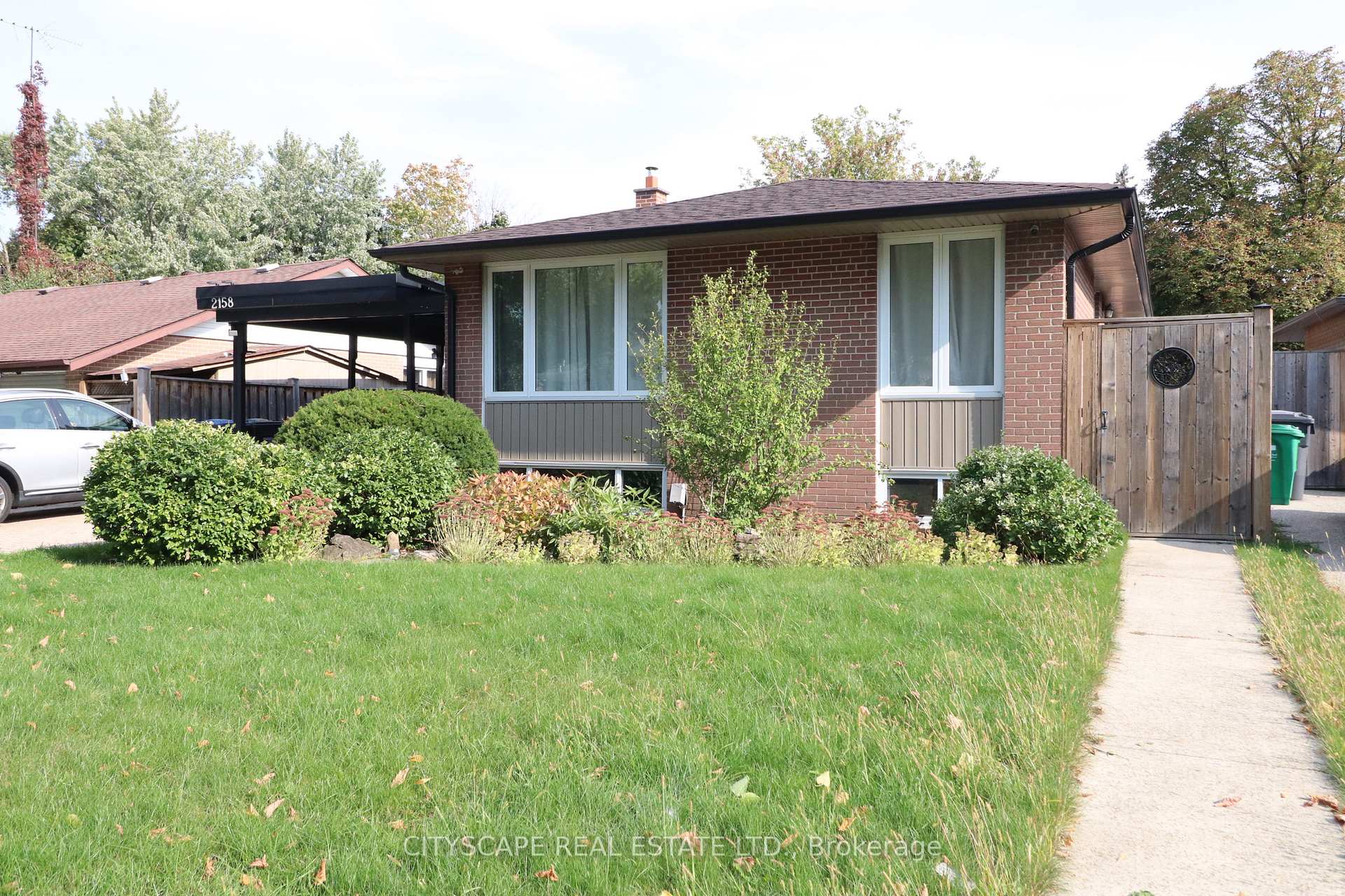 Photo 1 of Unit bsmt, 2158 Truscott Drive, Mississauga, Southdown — HOMEH