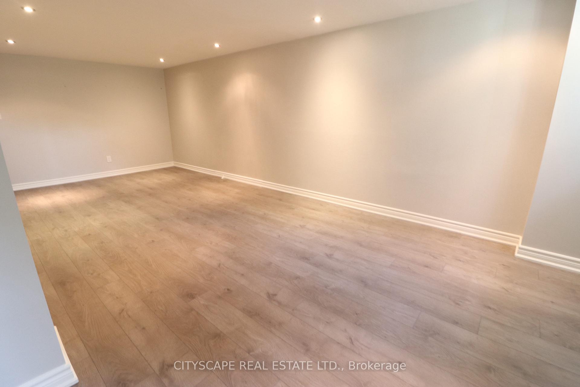 Photo 9 of Unit bsmt, 2158 Truscott Drive, Mississauga, Southdown — HOMEH