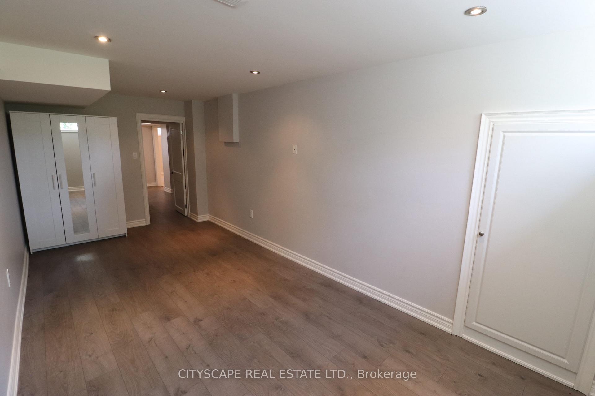 Photo 16 of Unit bsmt, 2158 Truscott Drive, Mississauga, Southdown — HOMEH