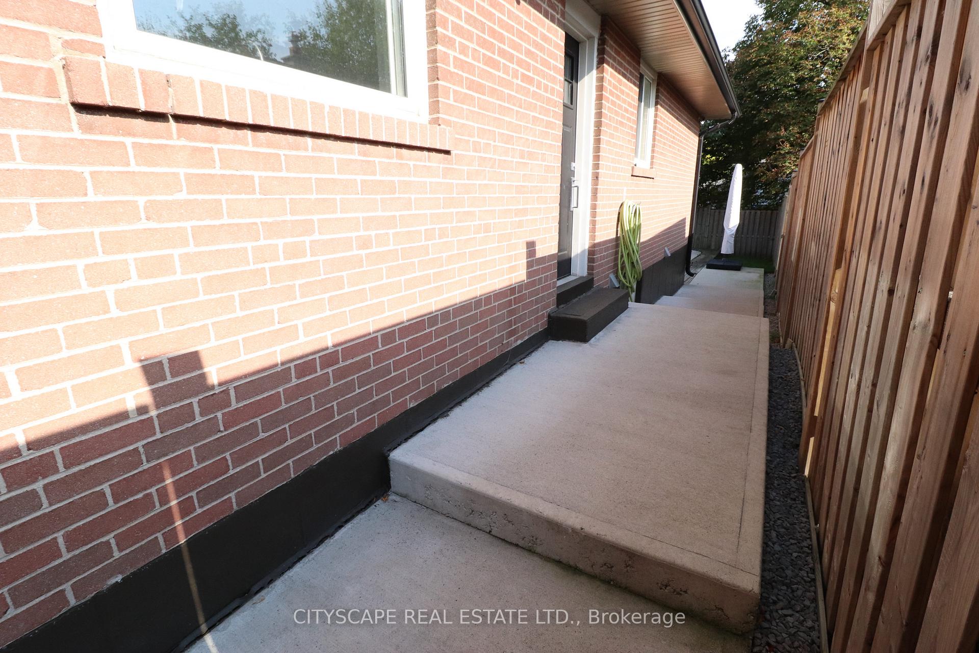 Photo 32 of Unit bsmt, 2158 Truscott Drive, Mississauga, Southdown — HOMEH
