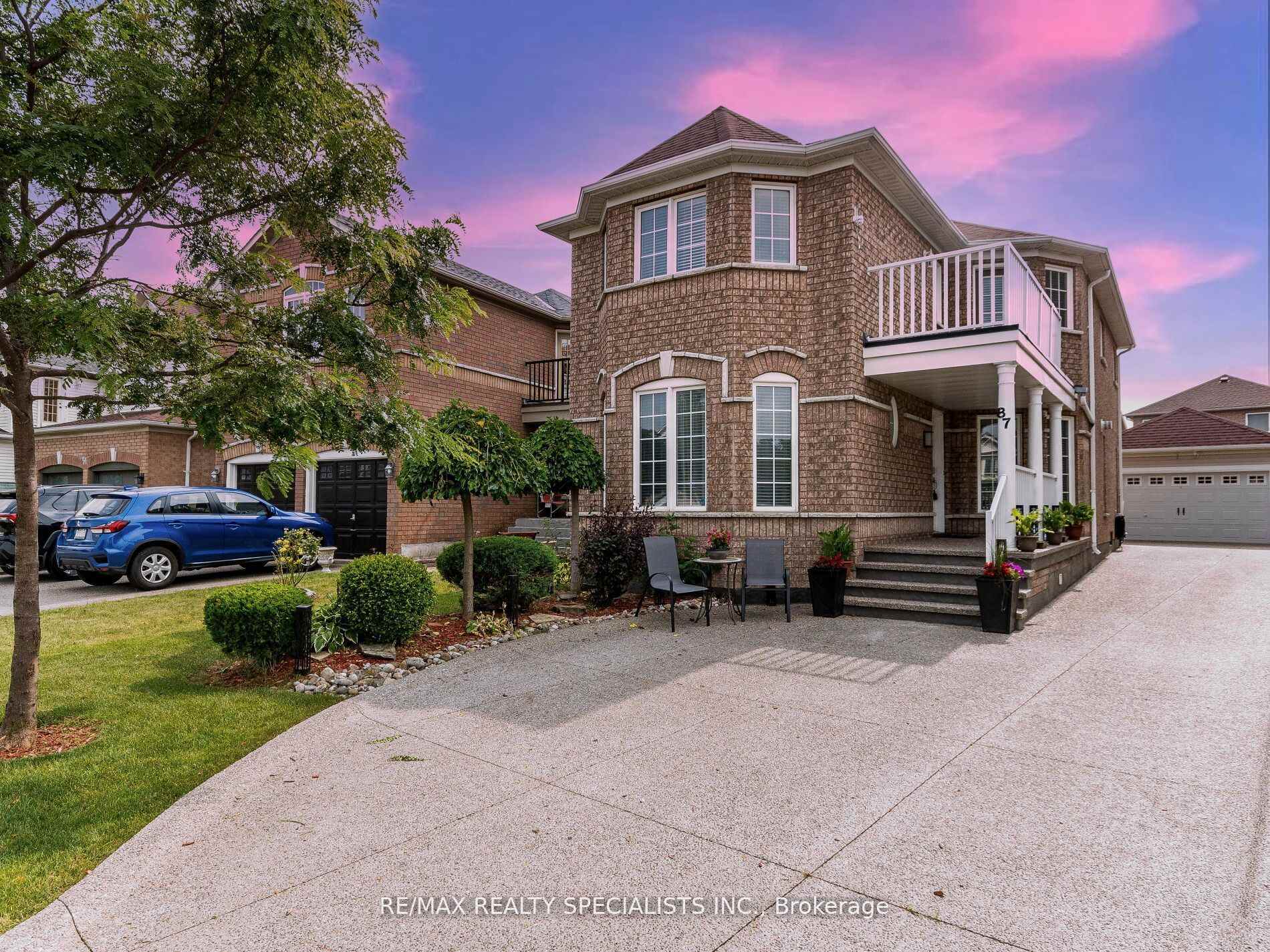 Photo 1 of 87 Porchlight Road, Brampton, Fletcher's Creek Village — HOMEH