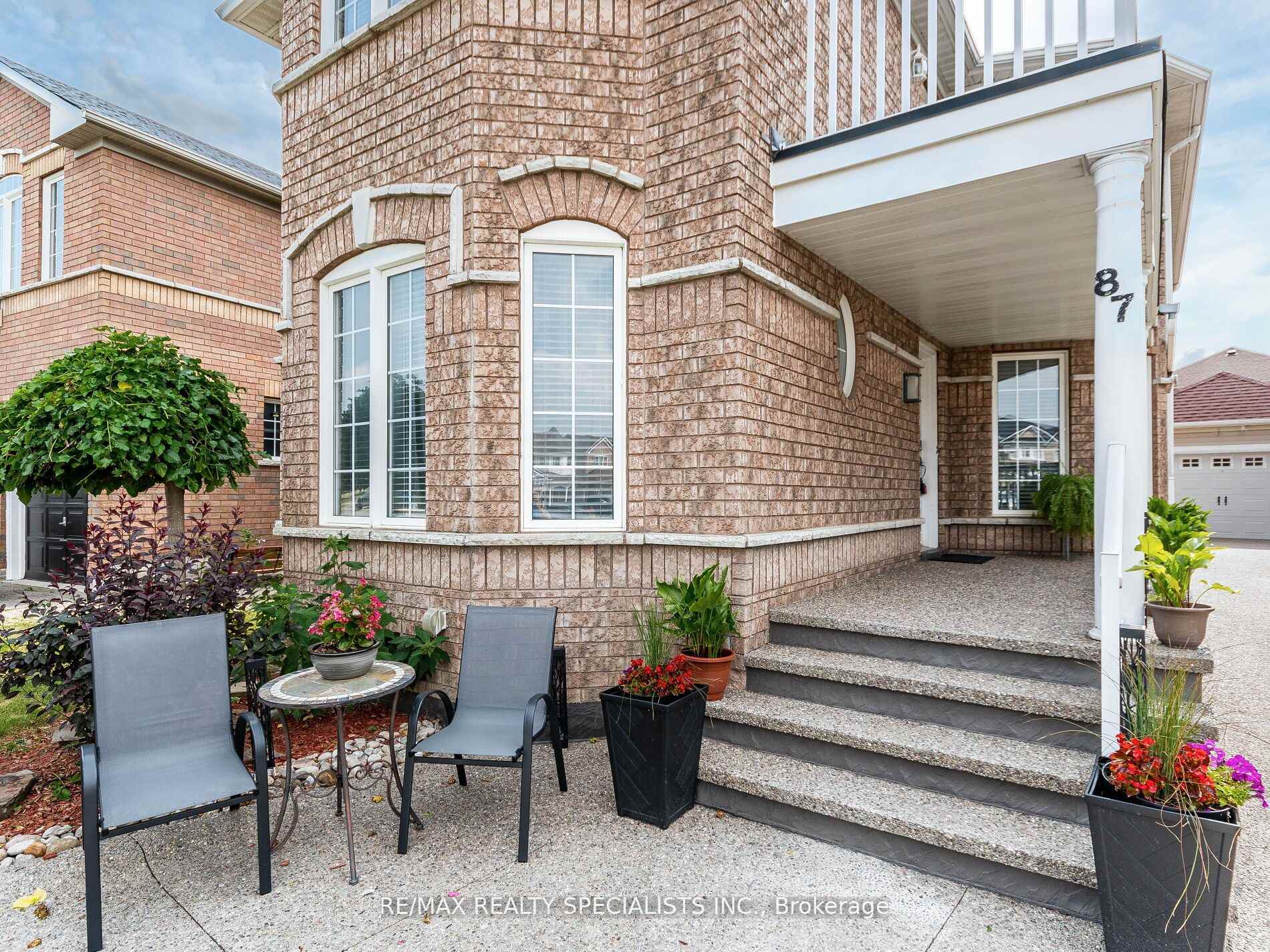 Photo 2 of 87 Porchlight Road, Brampton, Fletcher's Creek Village — HOMEH