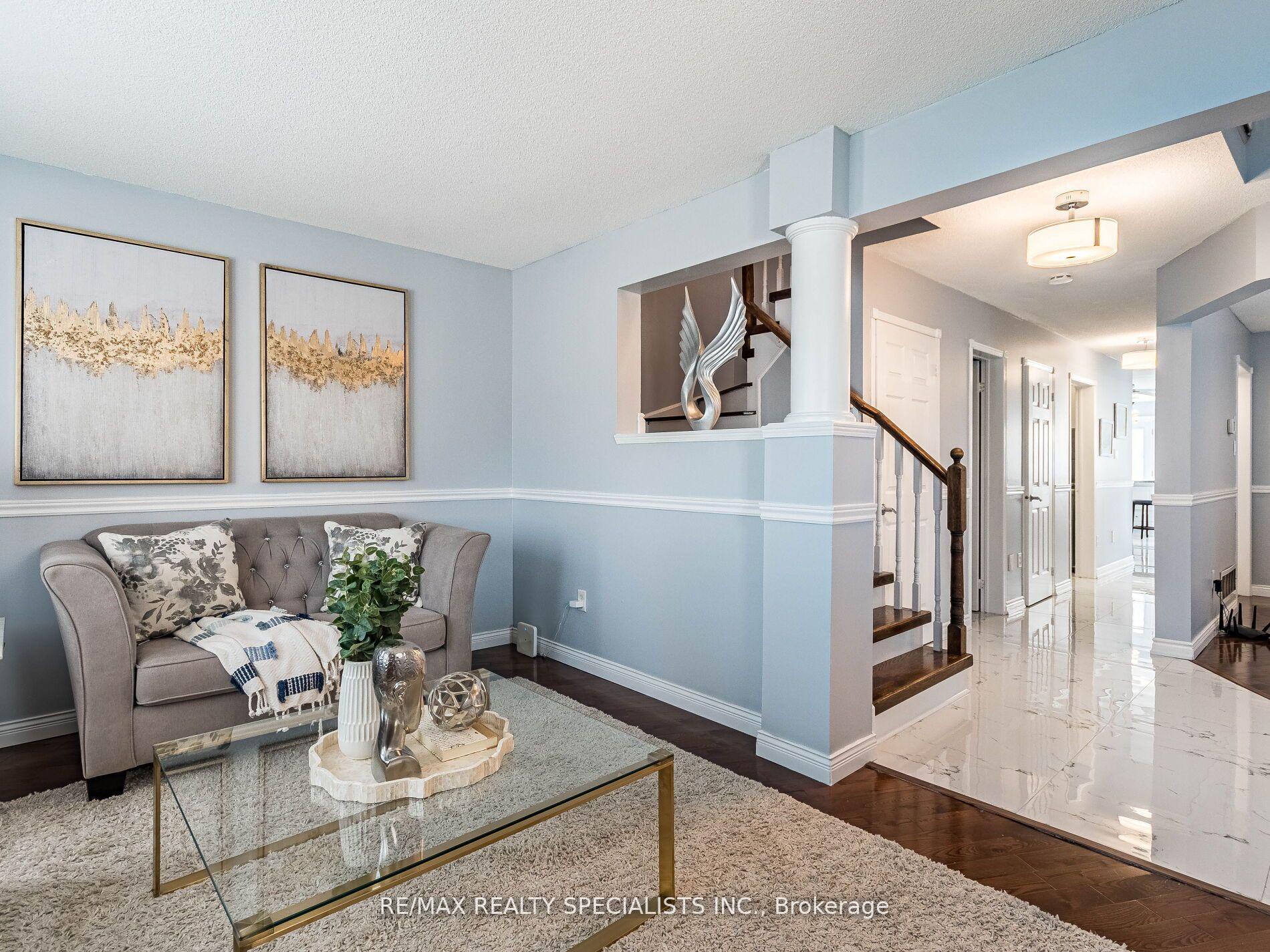 Photo 6 of 87 Porchlight Road, Brampton, Fletcher's Creek Village — HOMEH