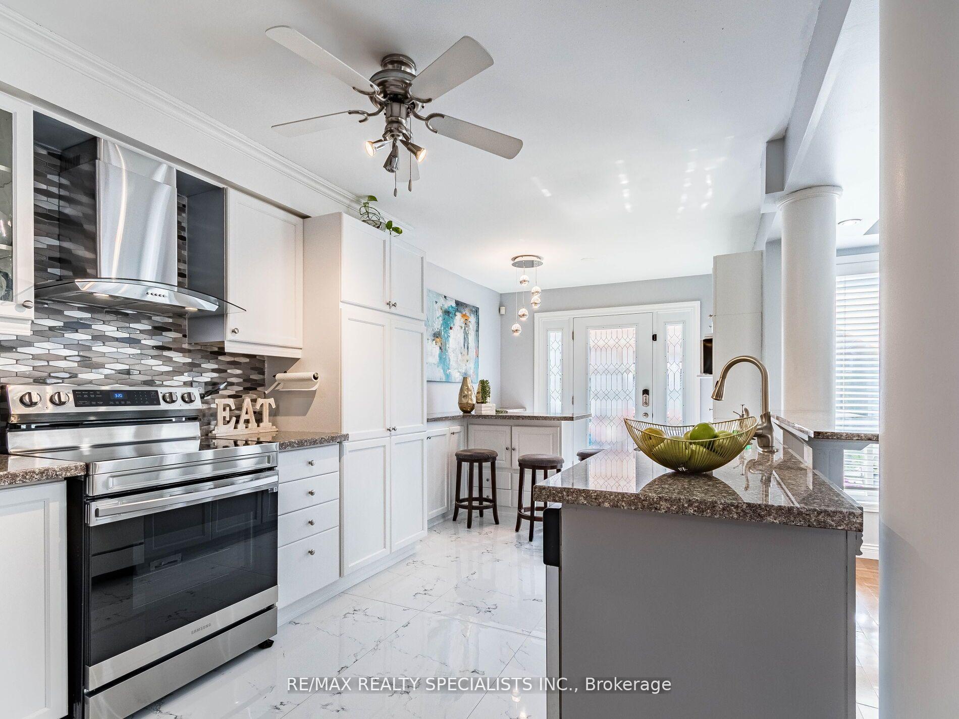 Photo 14 of 87 Porchlight Road, Brampton, Fletcher's Creek Village — HOMEH