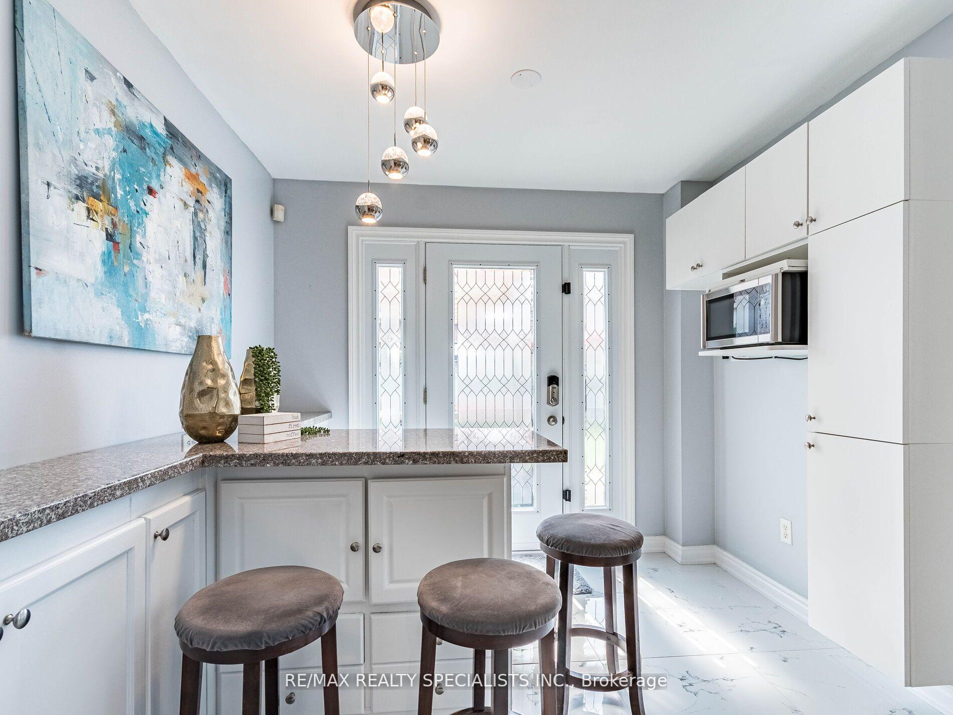 Photo 15 of 87 Porchlight Road, Brampton, Fletcher's Creek Village — HOMEH