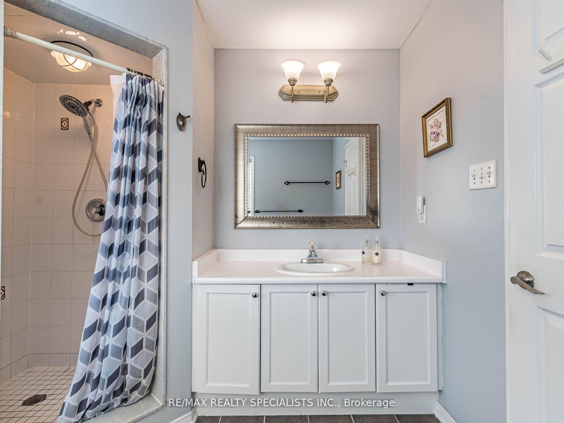 Photo 21 of 87 Porchlight Road, Brampton, Fletcher's Creek Village — HOMEH