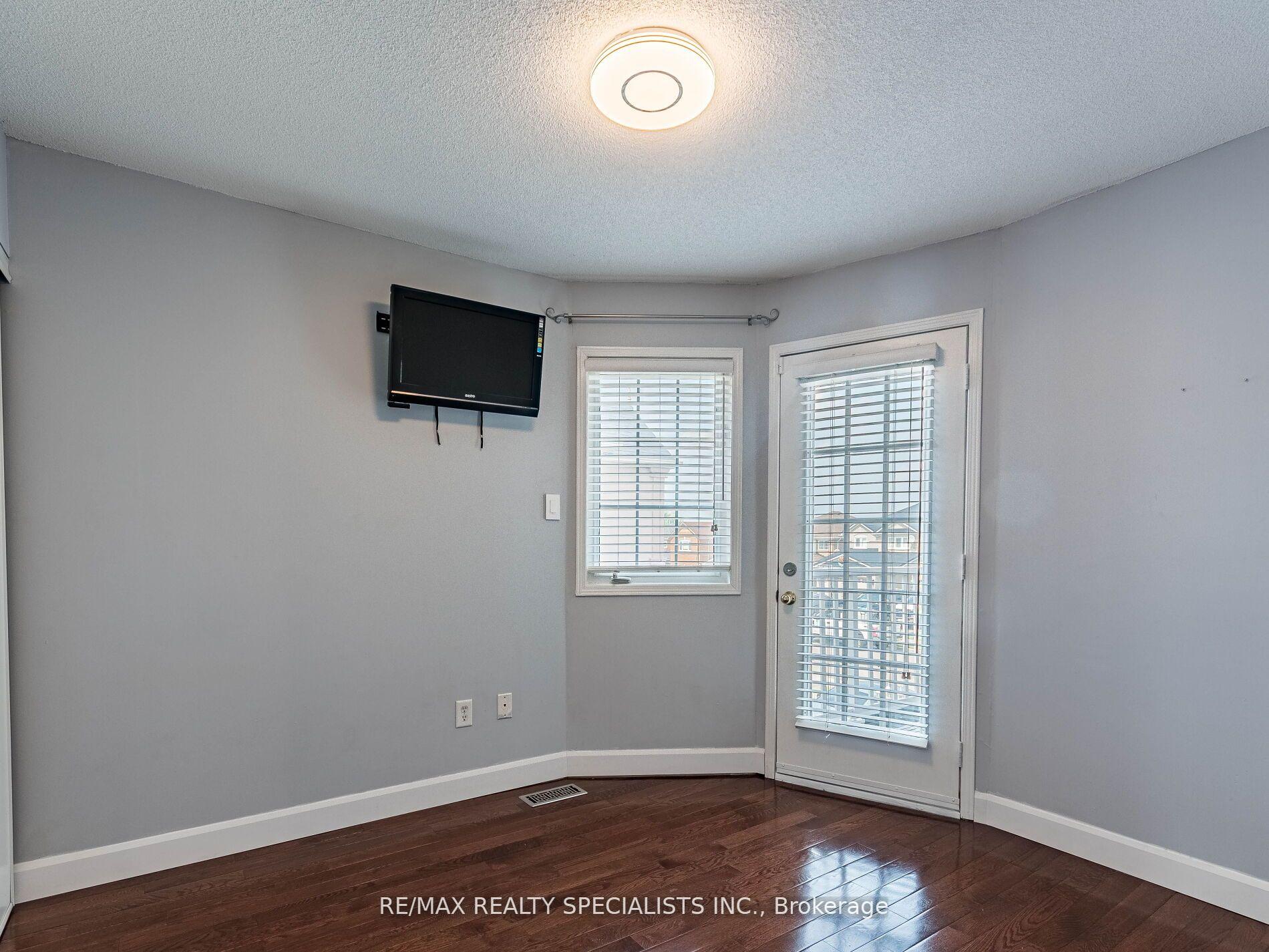 Photo 23 of 87 Porchlight Road, Brampton, Fletcher's Creek Village — HOMEH