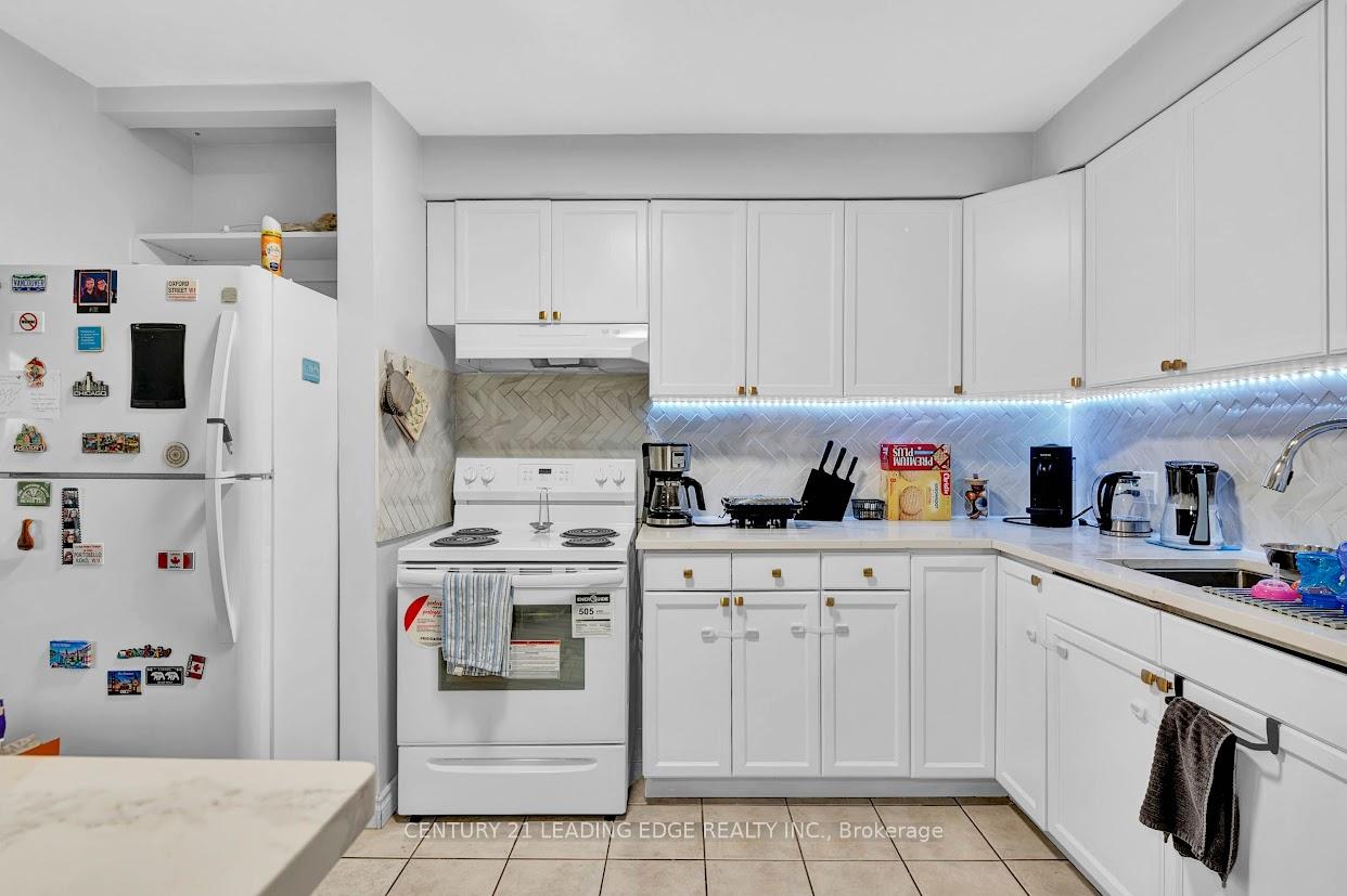 Photo 7 of Unit 30, 2075 Asta Drive, Mississauga, Cooksville — HOMEH