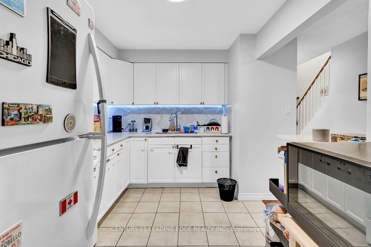 Photo 8 of Unit 30, 2075 Asta Drive, Mississauga, Cooksville — HOMEH