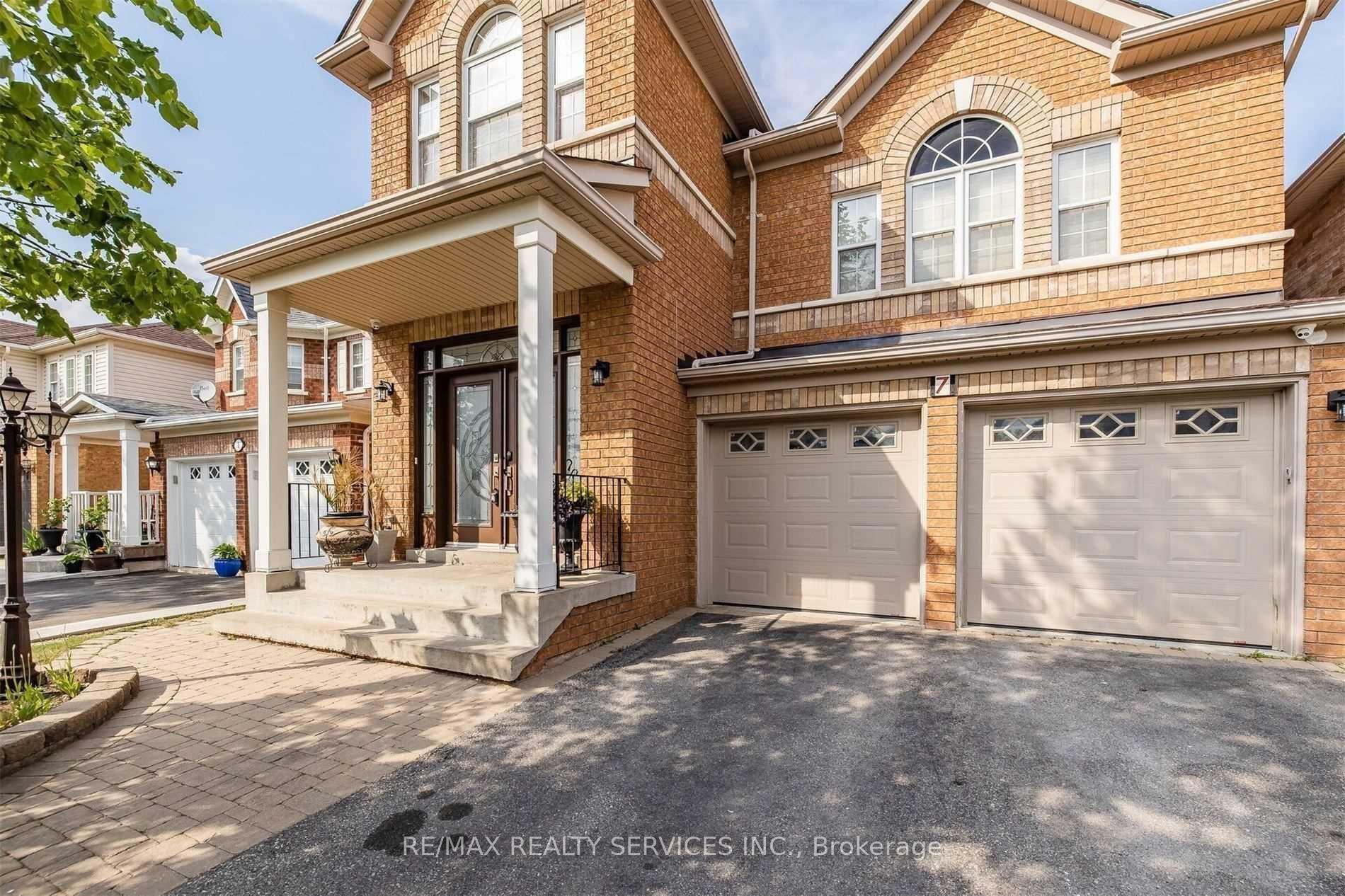 Front of 7 Clovercrest Drive