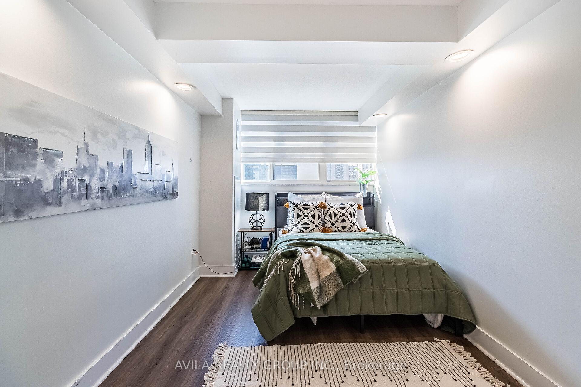 Photo 22 of Unit 815, 11 Wincott Drive, Etobicoke, Kingsview Village-The Westway — HOMEH