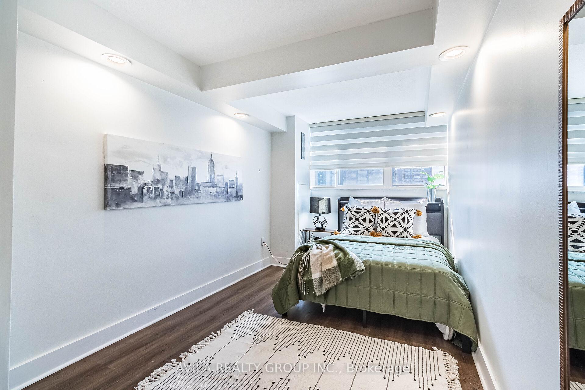 Photo 28 of Unit 815, 11 Wincott Drive, Etobicoke, Kingsview Village-The Westway — HOMEH
