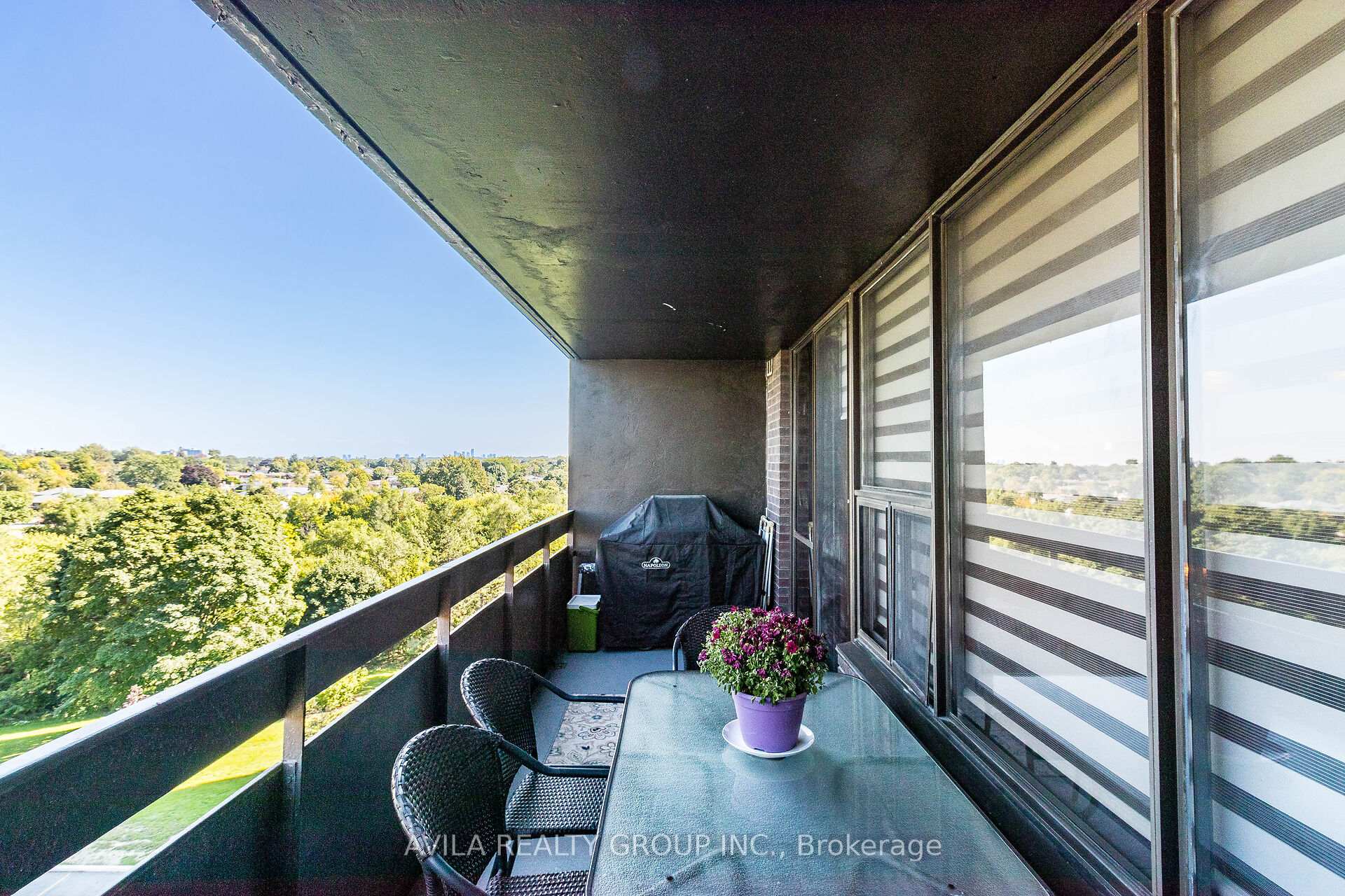 Photo 33 of Unit 815, 11 Wincott Drive, Etobicoke, Kingsview Village-The Westway — HOMEH