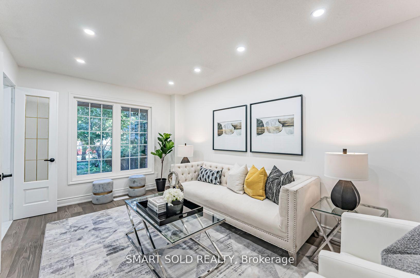 Photo 2 of 6516 Warbler Lane, Mississauga, Lisgar — HOMEH