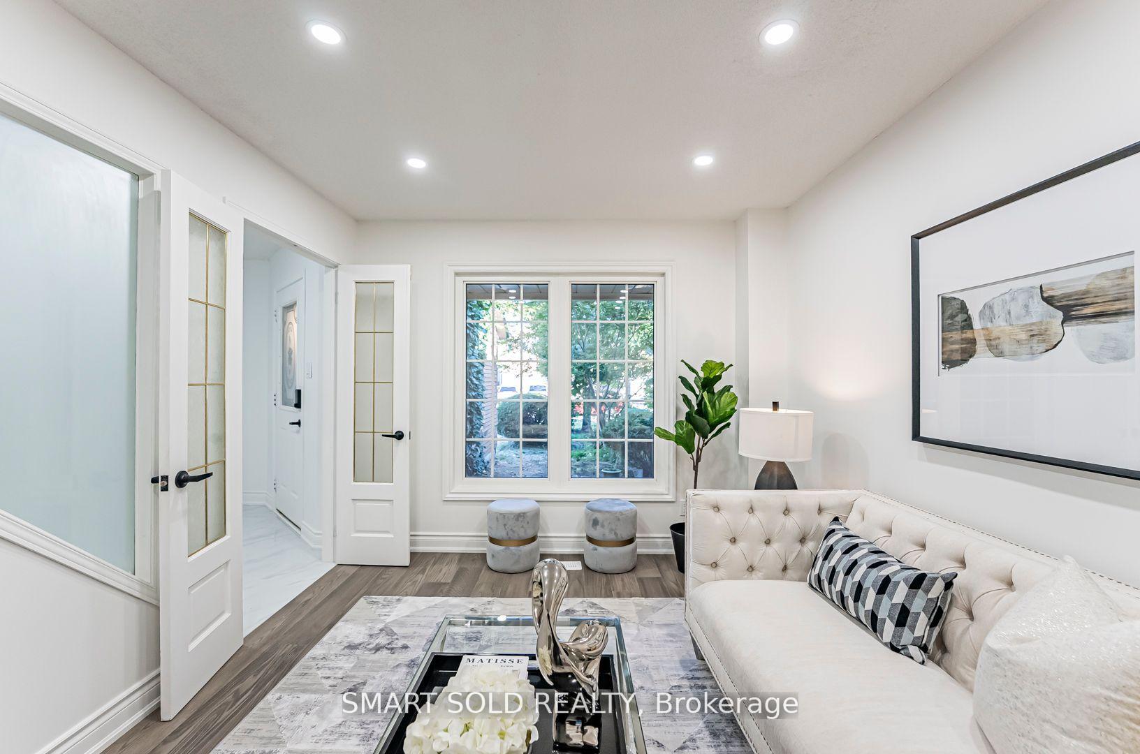 Photo 5 of 6516 Warbler Lane, Mississauga, Lisgar — HOMEH