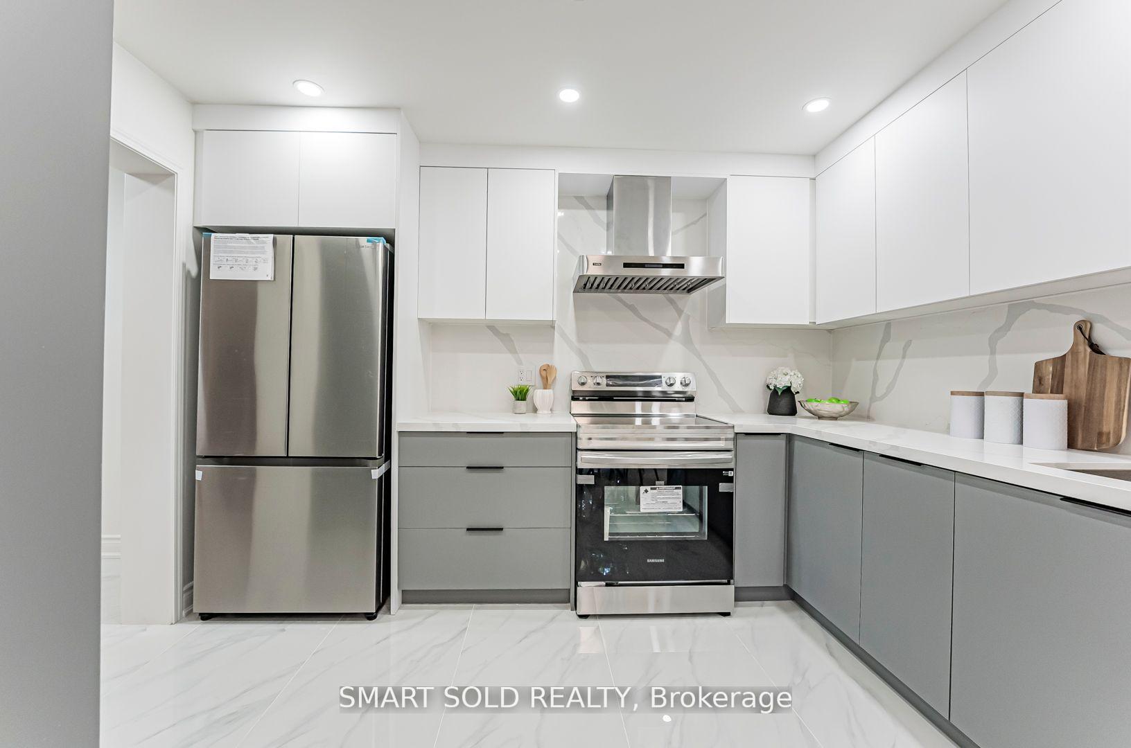 Photo 16 of 6516 Warbler Lane, Mississauga, Lisgar — HOMEH