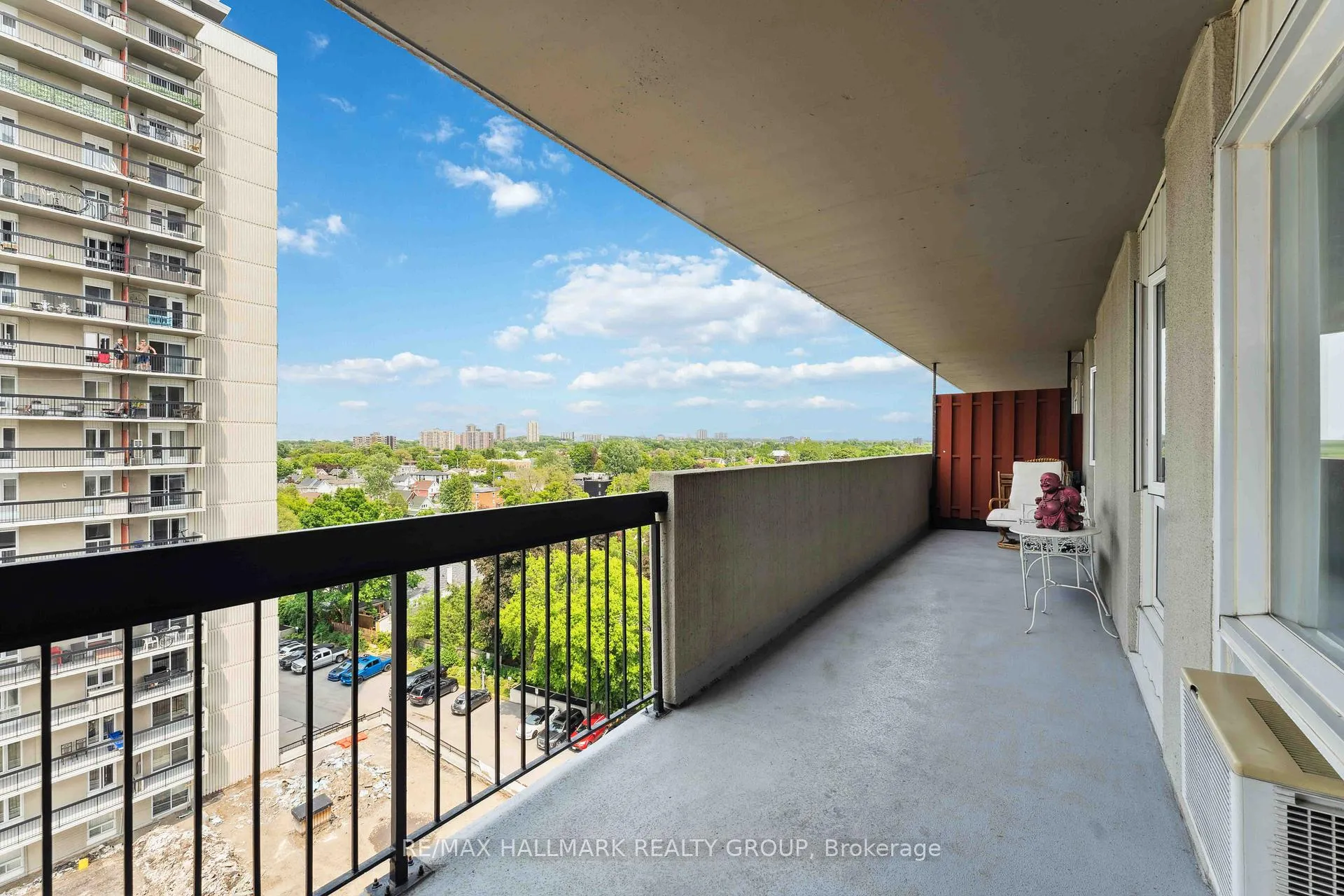Photo 21 of 158c Mcarthur Avenue S, Ottawa, Vanier — HOMEH