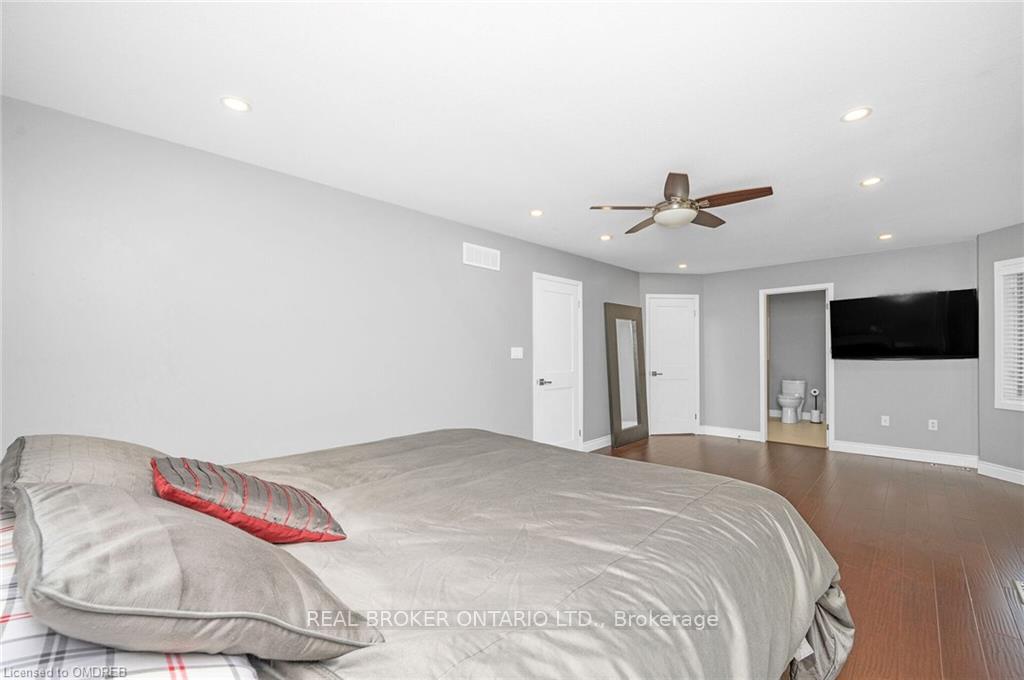Photo 15 of 4184 Bianca Forest Drive, Burlington, Tansley — HOMEH