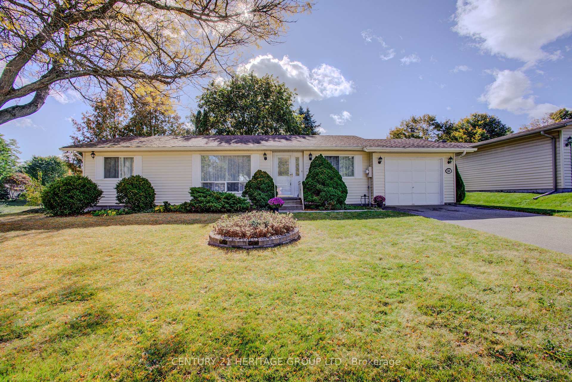 Photo of 60 Tecumseth Pines Drive