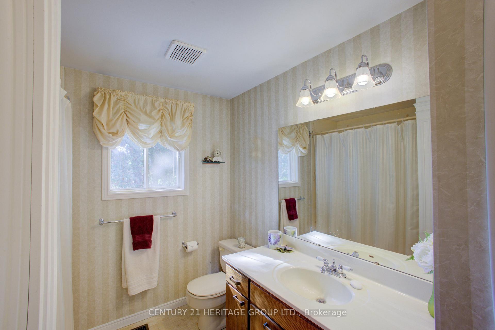 Photo 24 of 60 Tecumseth Pines Drive, New Tecumseth, Rural New Tecumseth — HOMEH