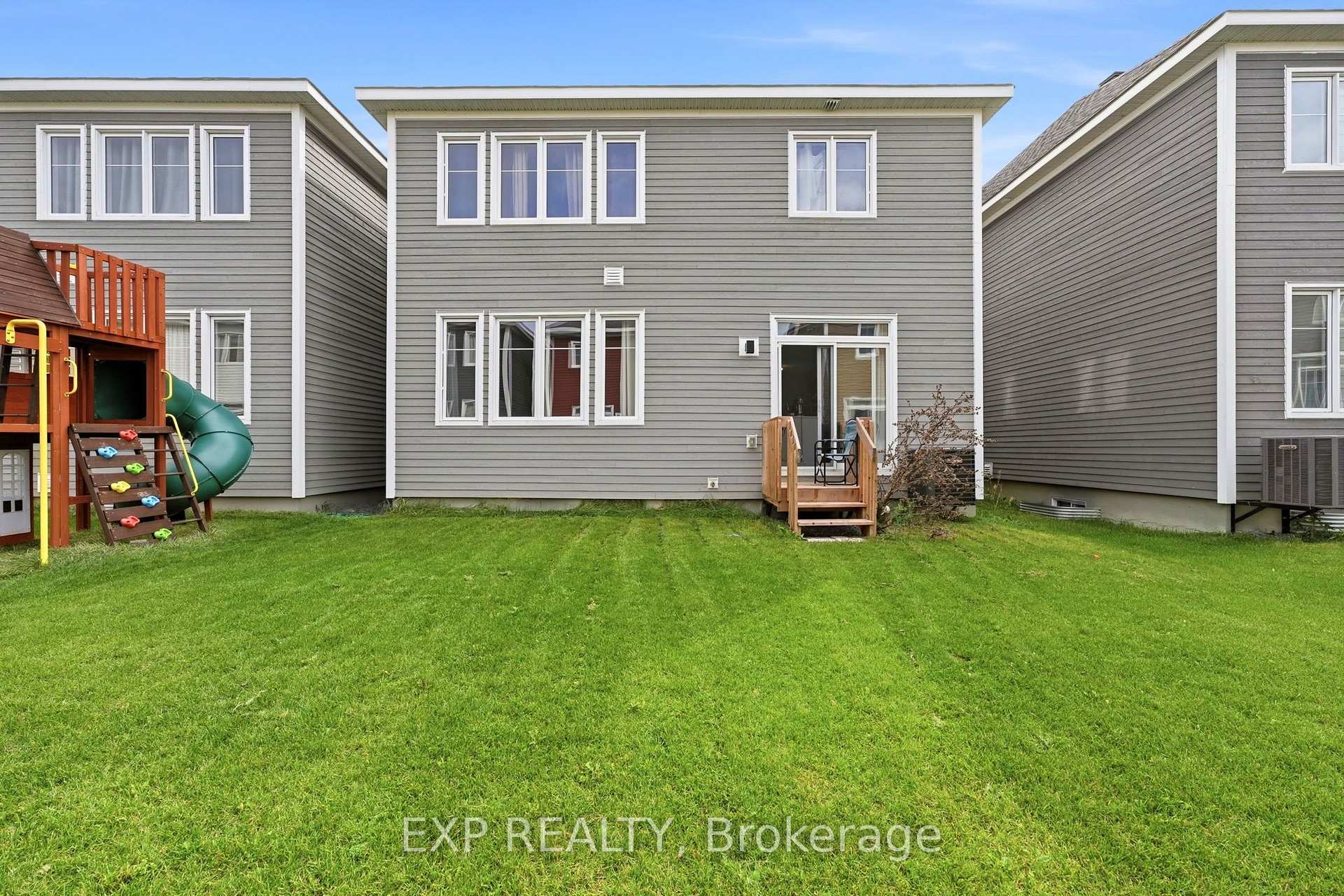 Photo 30 of 104 Hackamore Crescent, Ottawa, Richmond — HOMEH
