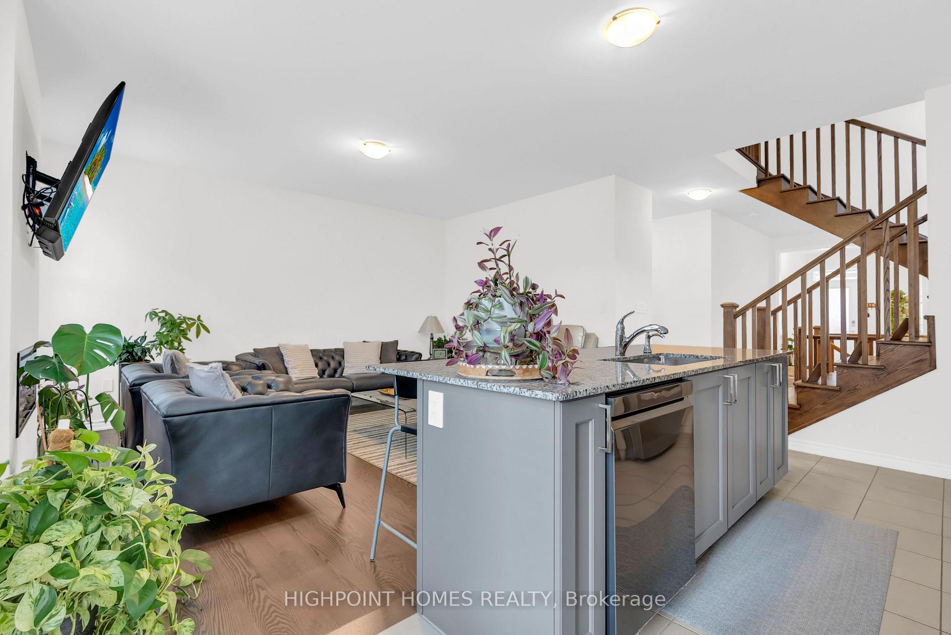 Photo 13 of 3072 Mulberry Lane, Pickering, Rural Pickering — HOMEH