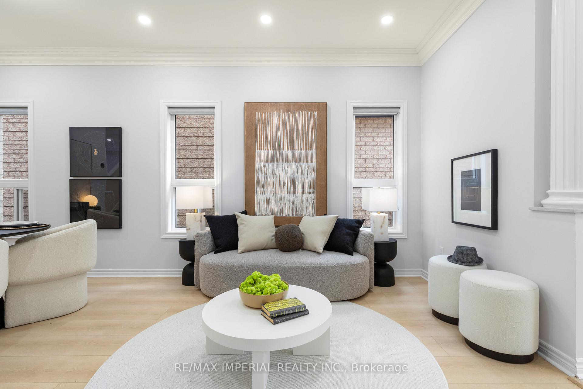Photo 8 of 44 Hawkview Boulevard, Vaughan, Vellore Village — HOMEH
