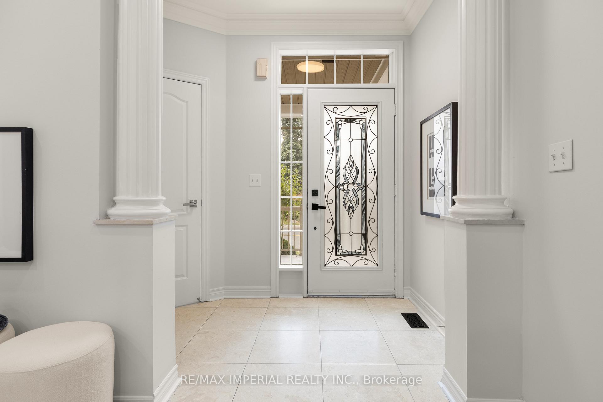 Photo 12 of 44 Hawkview Boulevard, Vaughan, Vellore Village — HOMEH
