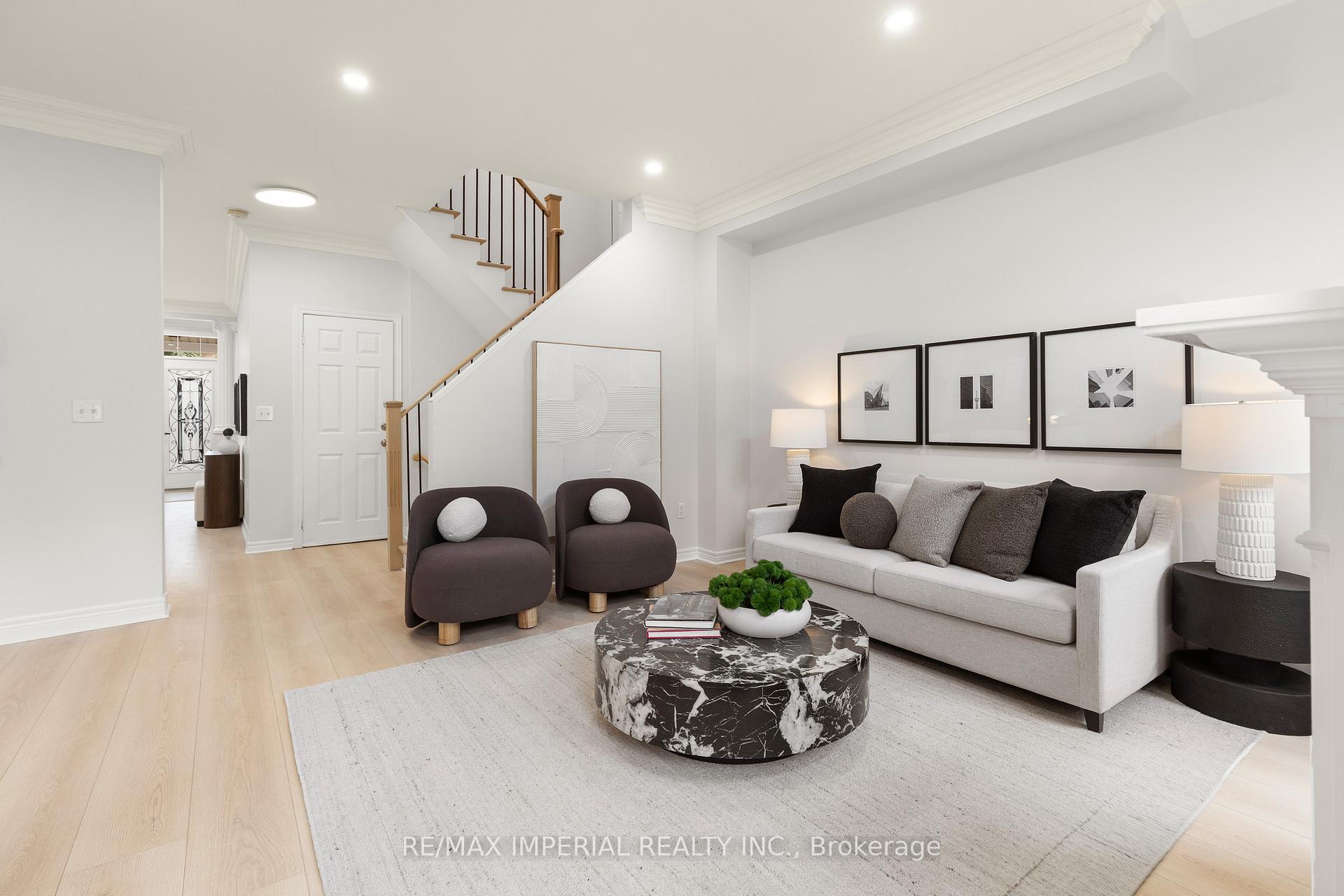 Photo 14 of 44 Hawkview Boulevard, Vaughan, Vellore Village — HOMEH