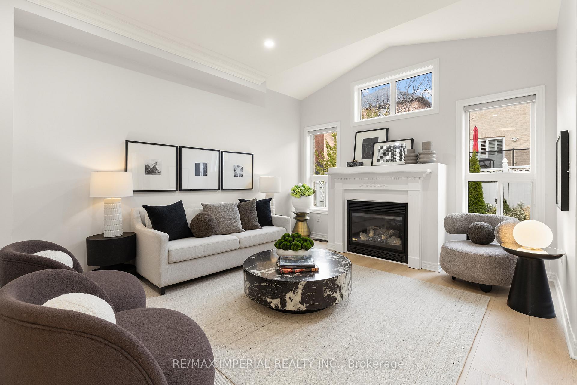 Photo 15 of 44 Hawkview Boulevard, Vaughan, Vellore Village — HOMEH