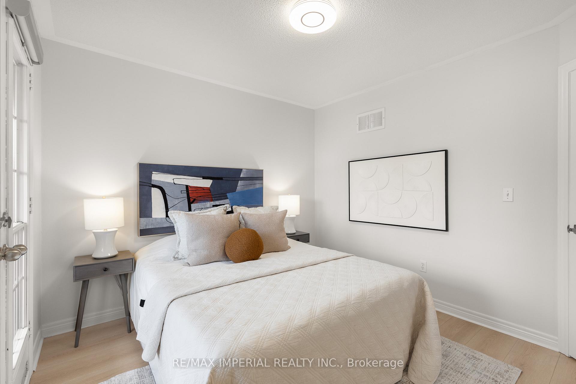 Photo 34 of 44 Hawkview Boulevard, Vaughan, Vellore Village — HOMEH