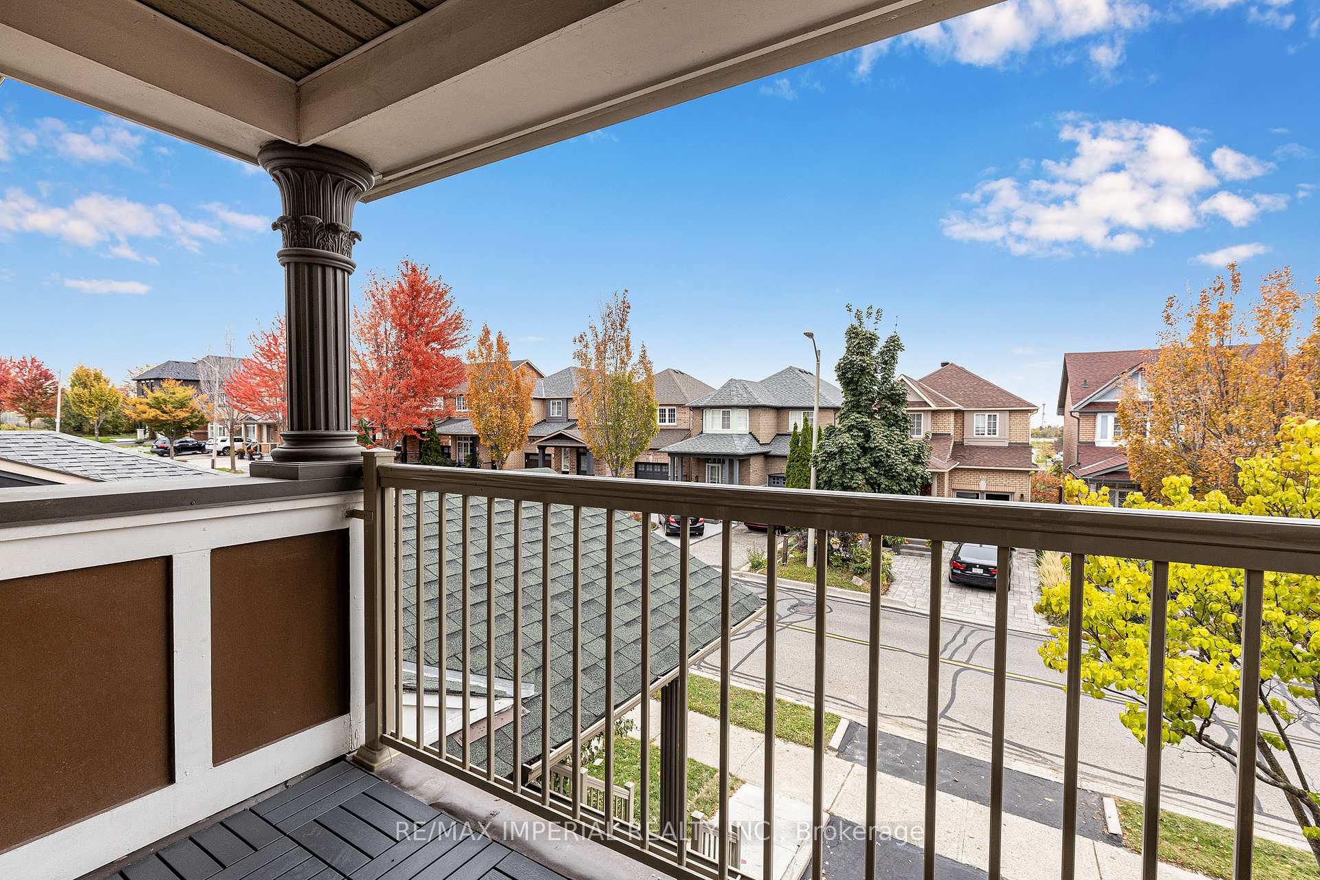 Photo 35 of 44 Hawkview Boulevard, Vaughan, Vellore Village — HOMEH