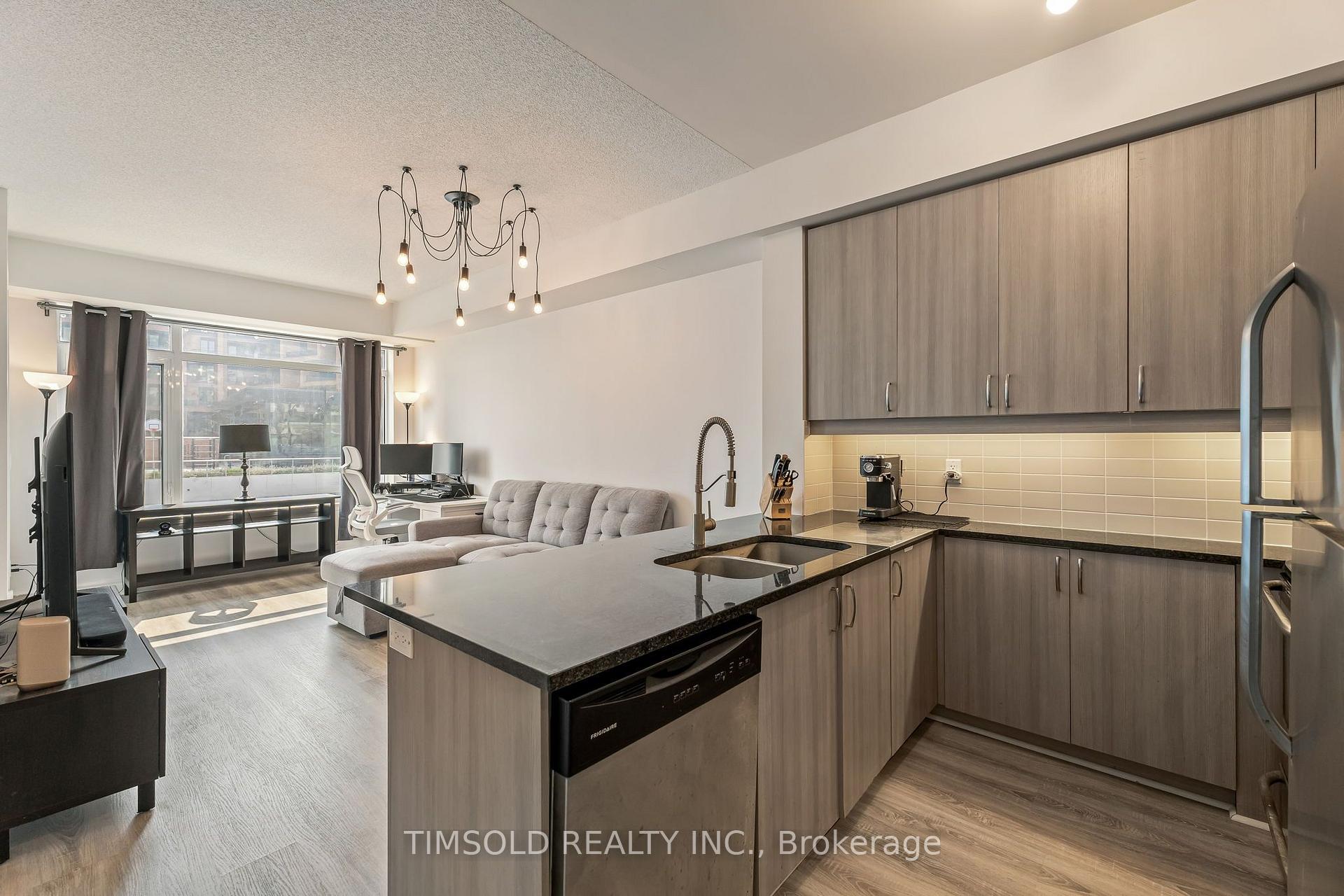 Photo 10 of Unit 411, 8130 Birchmount Road, Markham, Unionville — HOMEH