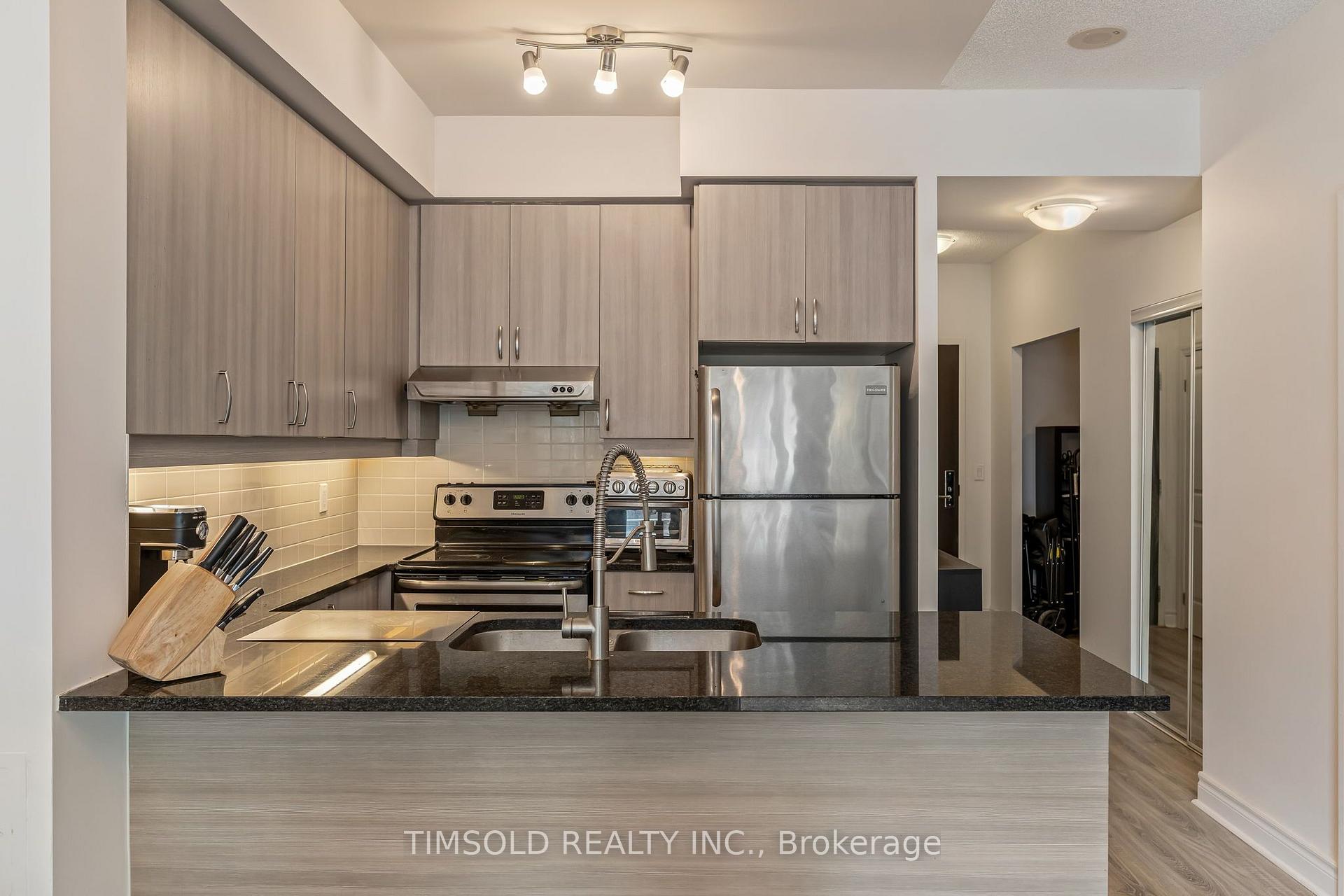 Photo 12 of Unit 411, 8130 Birchmount Road, Markham, Unionville — HOMEH