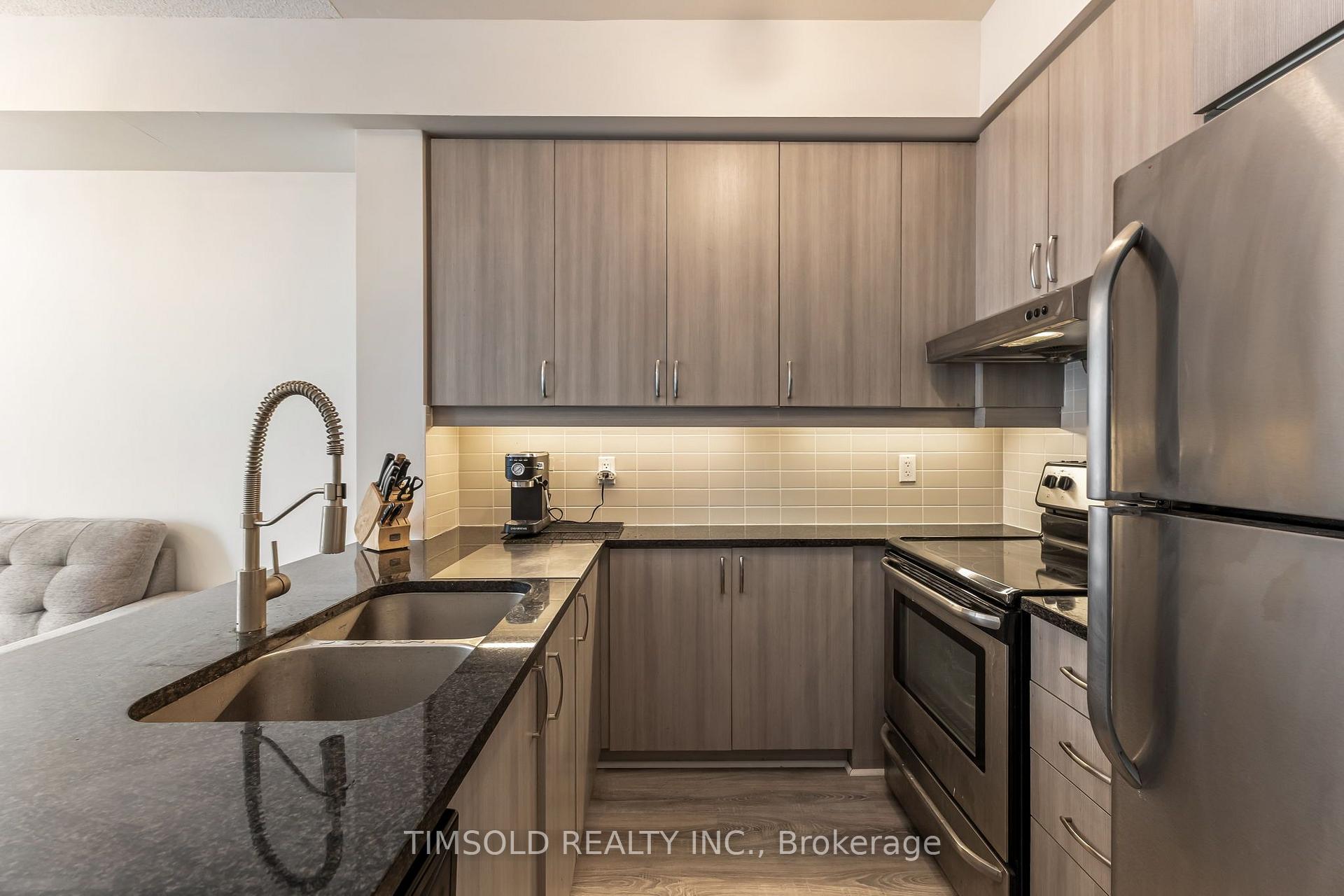 Photo 14 of Unit 411, 8130 Birchmount Road, Markham, Unionville — HOMEH