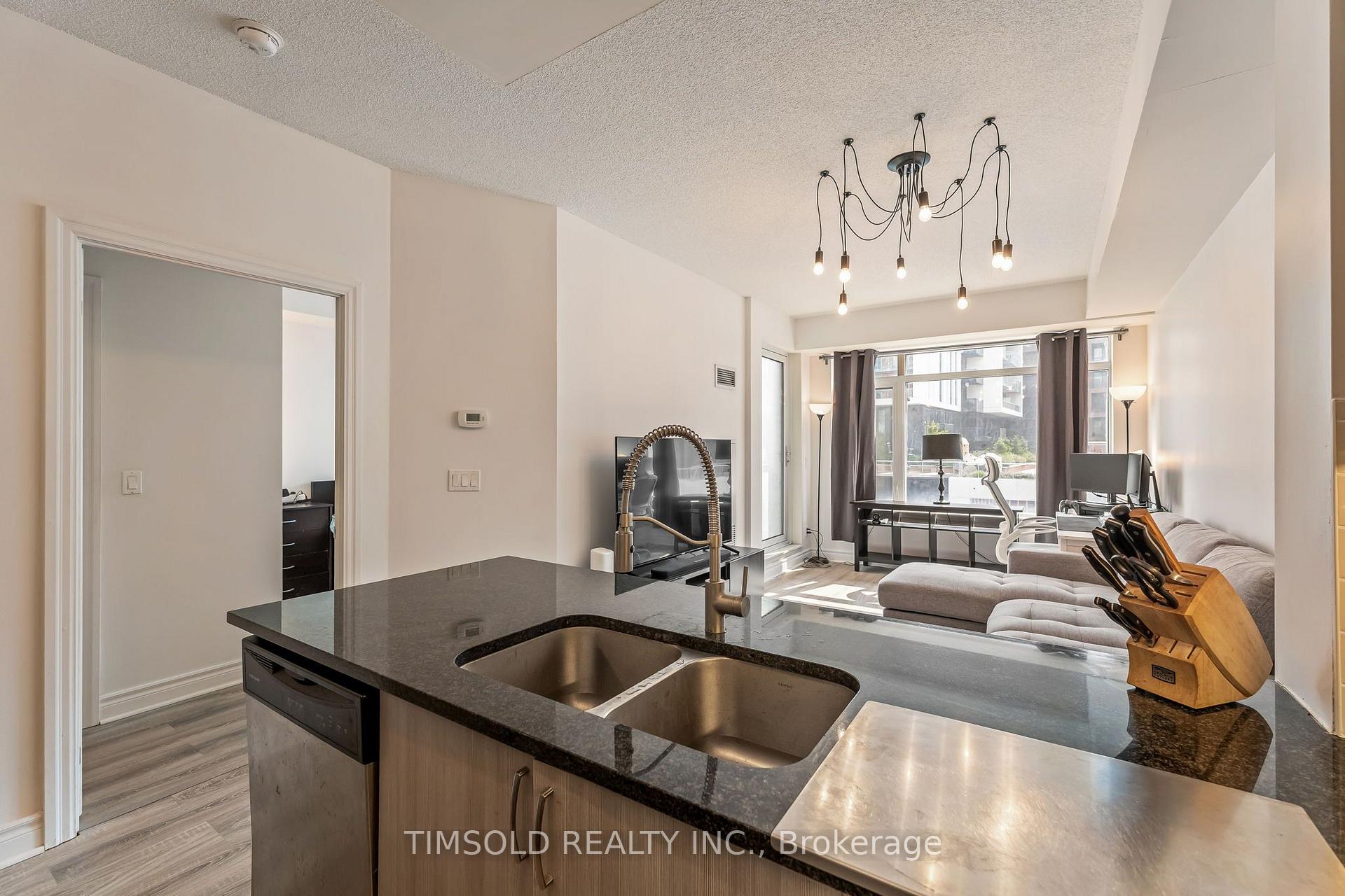 Photo 15 of Unit 411, 8130 Birchmount Road, Markham, Unionville — HOMEH