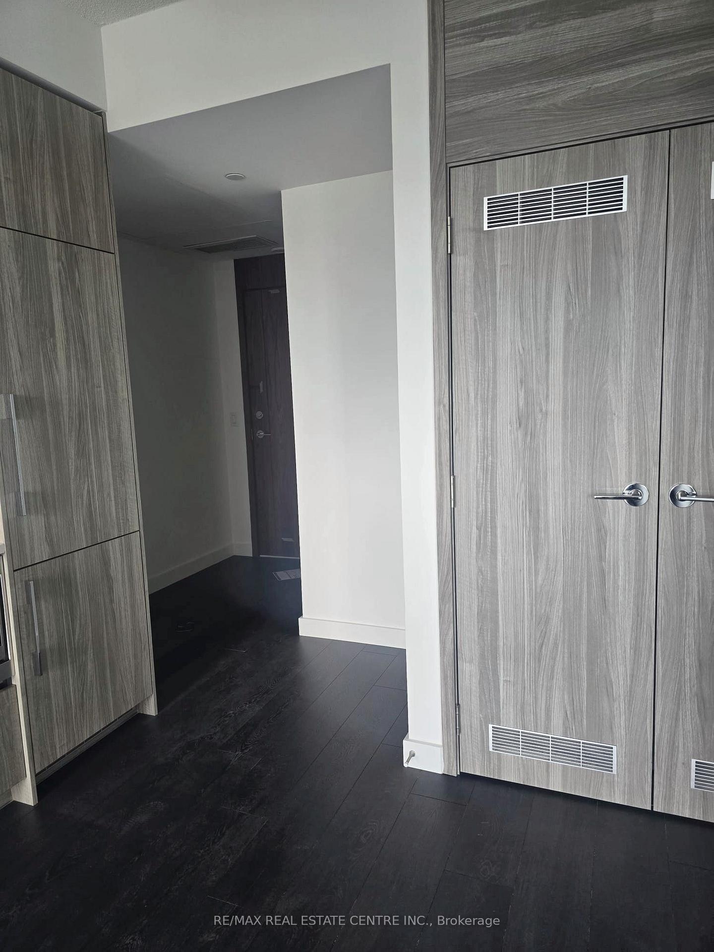 Photo 2 of Unit 1108, 75 Billes Heights, North York, Bayview Village — HOMEH