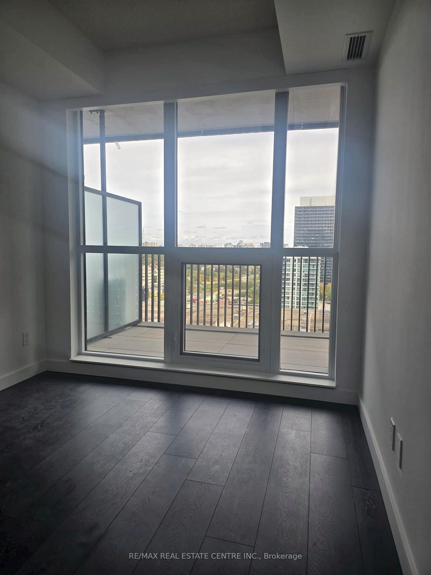 Photo 7 of Unit 1108, 75 Billes Heights, North York, Bayview Village — HOMEH