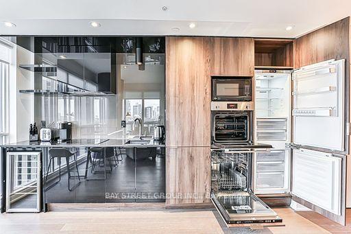 Photo 3 of Unit 3103, 70 Temperance Street, Toronto, Bay Street Corridor — HOMEH
