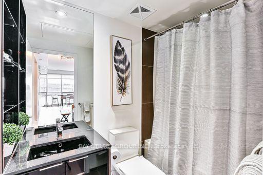Photo 6 of Unit 3103, 70 Temperance Street, Toronto, Bay Street Corridor — HOMEH
