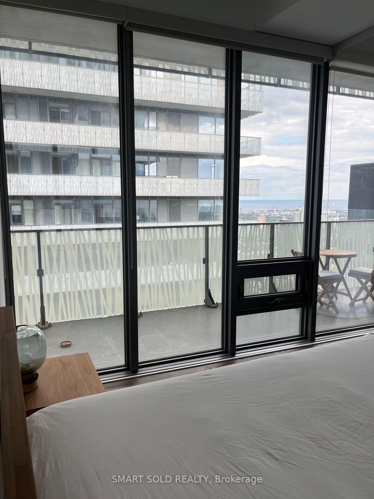 Photo 5 of Unit 5301, 42 Charles Street, Toronto, Church-Yonge Corridor — HOMEH