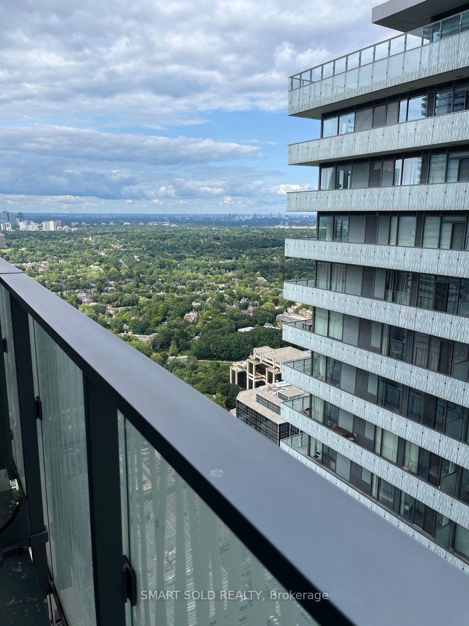 Photo 8 of Unit 5301, 42 Charles Street, Toronto, Church-Yonge Corridor — HOMEH