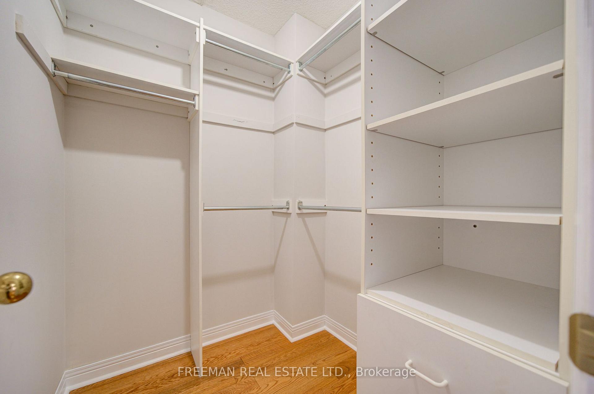 Photo 24 of 107 Brownstone Circle, Vaughan, Crestwood-Springfarm-Yorkhill — HOMEH