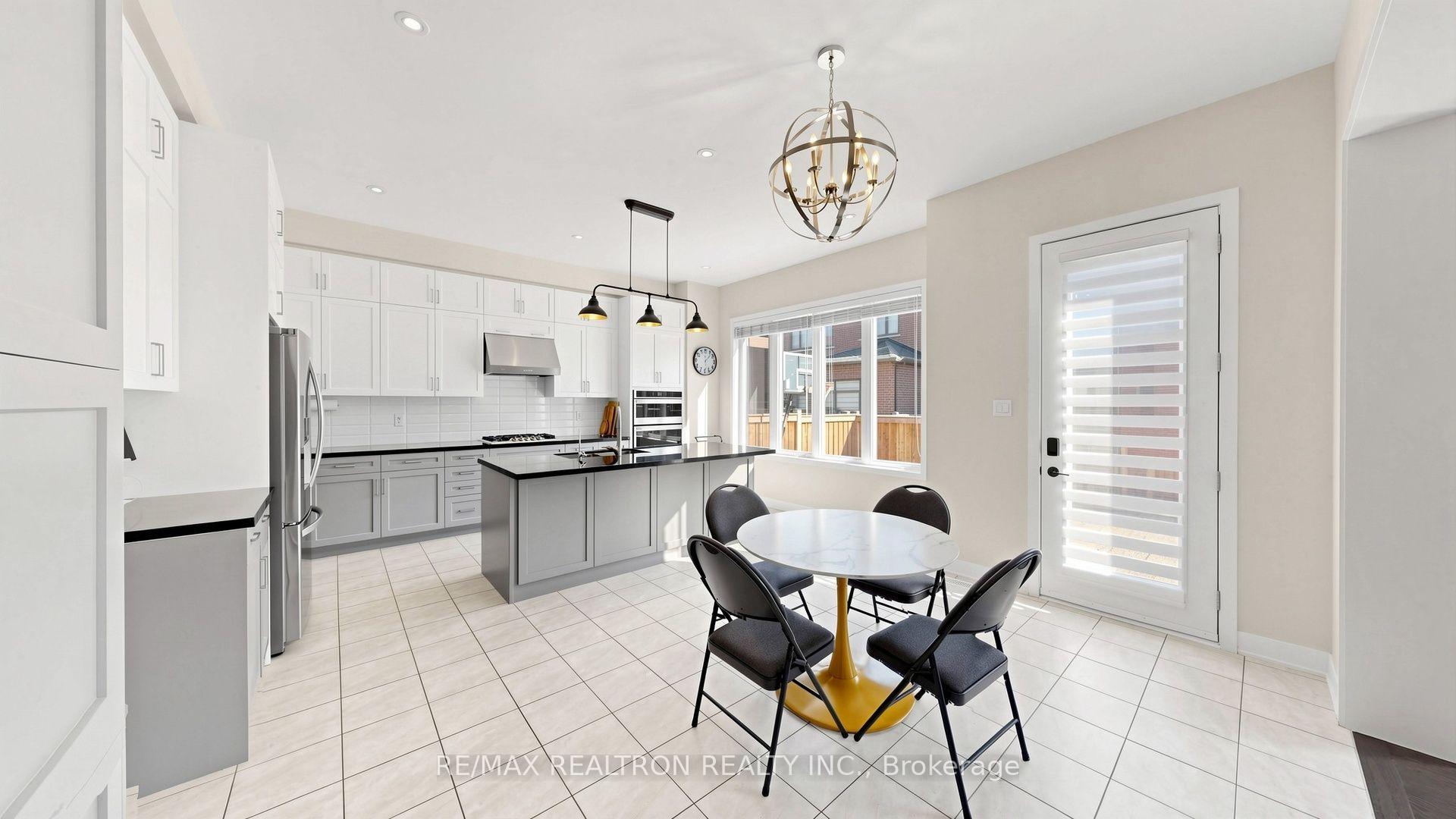 Photo 12 of 78 Boulton Trail, Oakville, Glenorchy — HOMEH