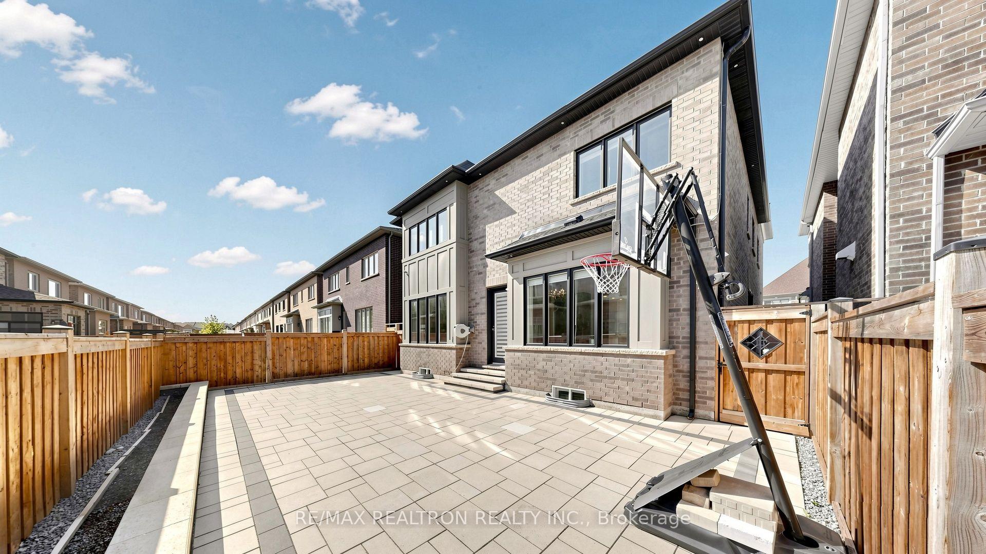 Photo 45 of 78 Boulton Trail, Oakville, Glenorchy — HOMEH