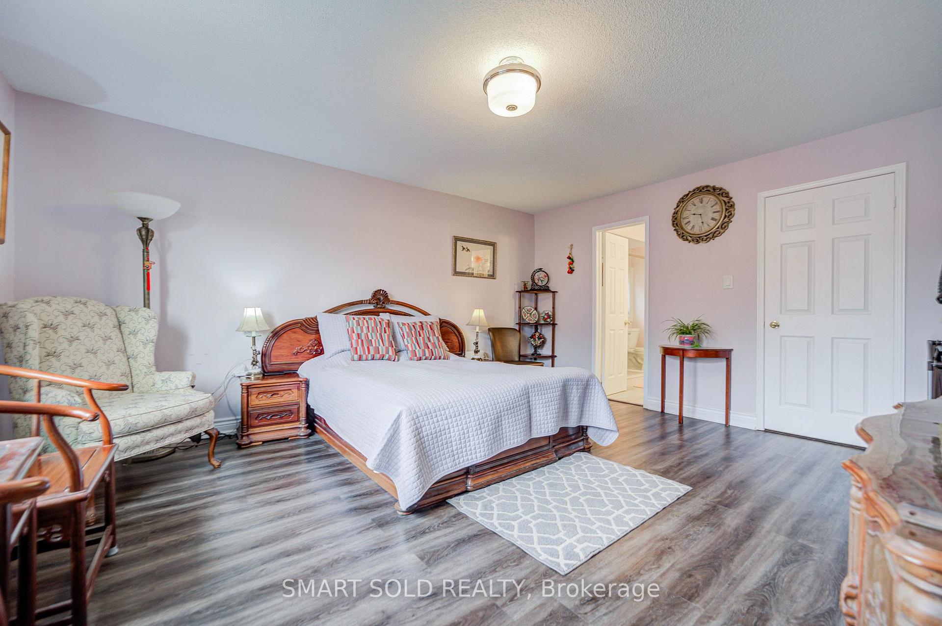 Photo 25 of 70 Connery Crescent, Markham, Middlefield — HOMEH