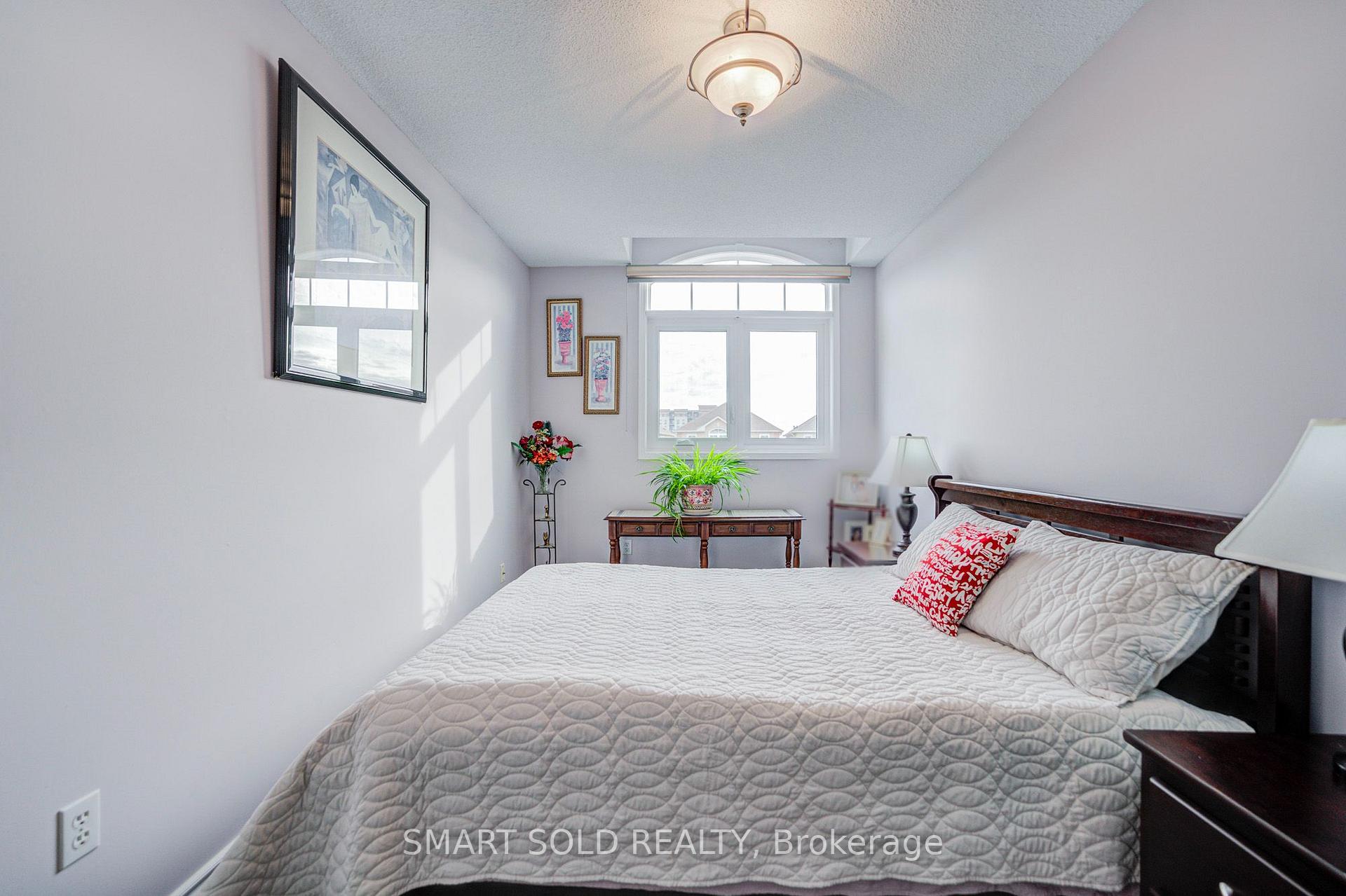 Photo 31 of 70 Connery Crescent, Markham, Middlefield — HOMEH