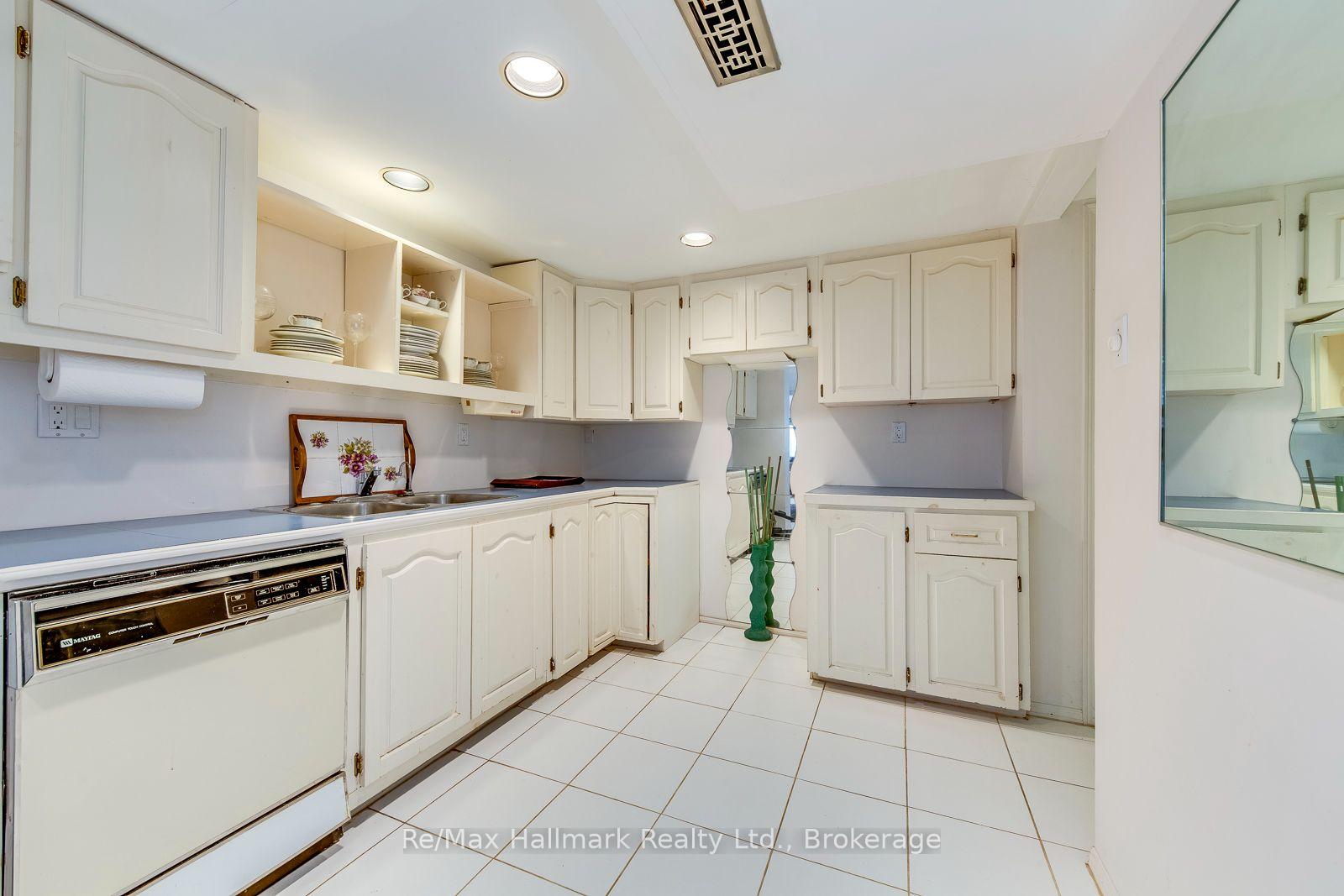 Photo 26 of 1510 Constance Drive, Oakville, Morrison — HOMEH