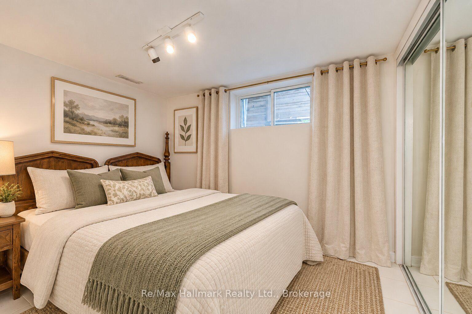 Photo 27 of 1510 Constance Drive, Oakville, Morrison — HOMEH